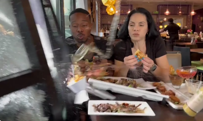 photo 1755660460527 1755660460881123200376