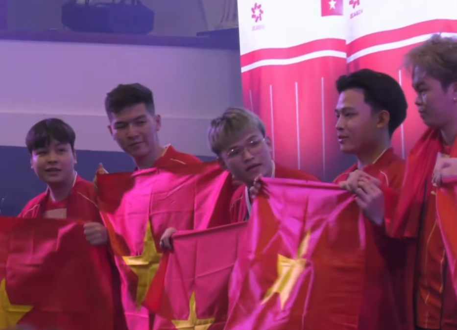 photo 1766146435730 1766146436384751587603