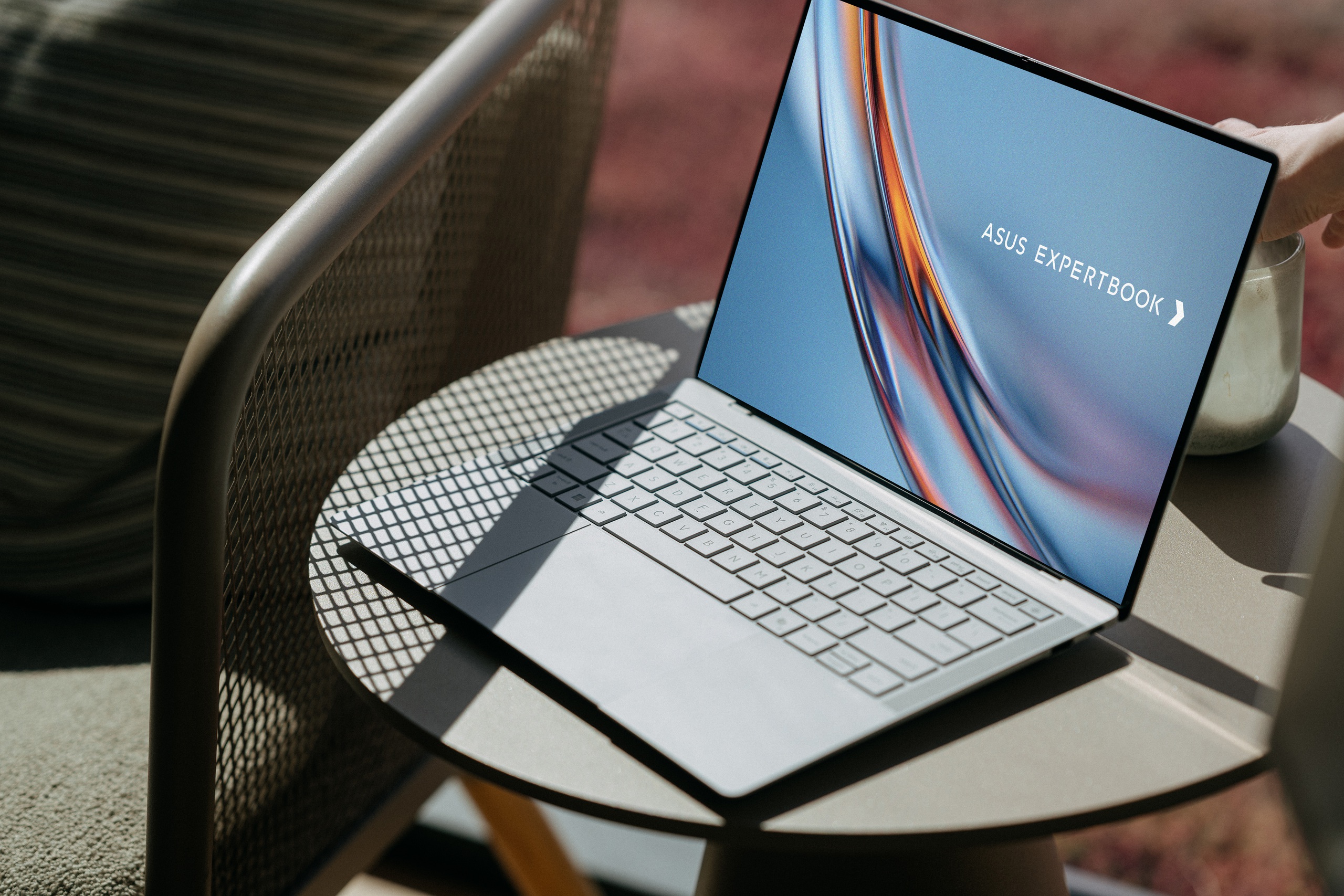 asusexpertbookultraacnscenario1 17824508209171474986077