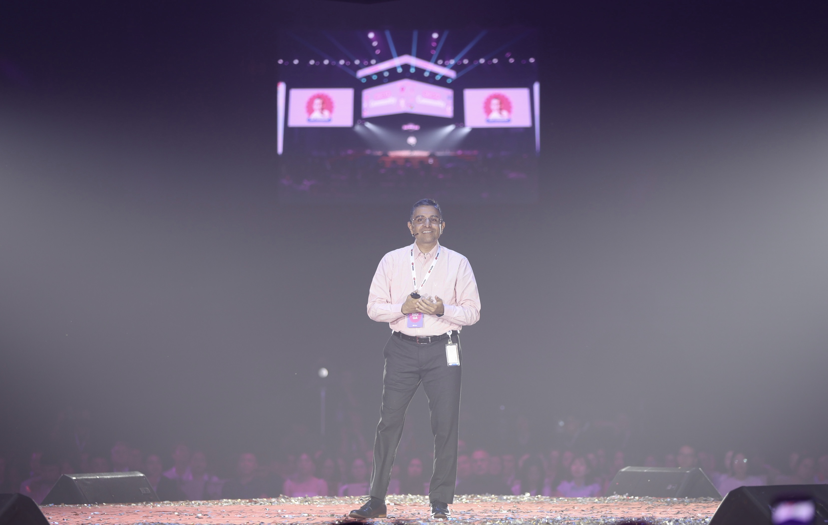 ong ajay vidasagar giam doc dieu hanh youtube dong nam a va cac thi truong moi noi phat bieu31