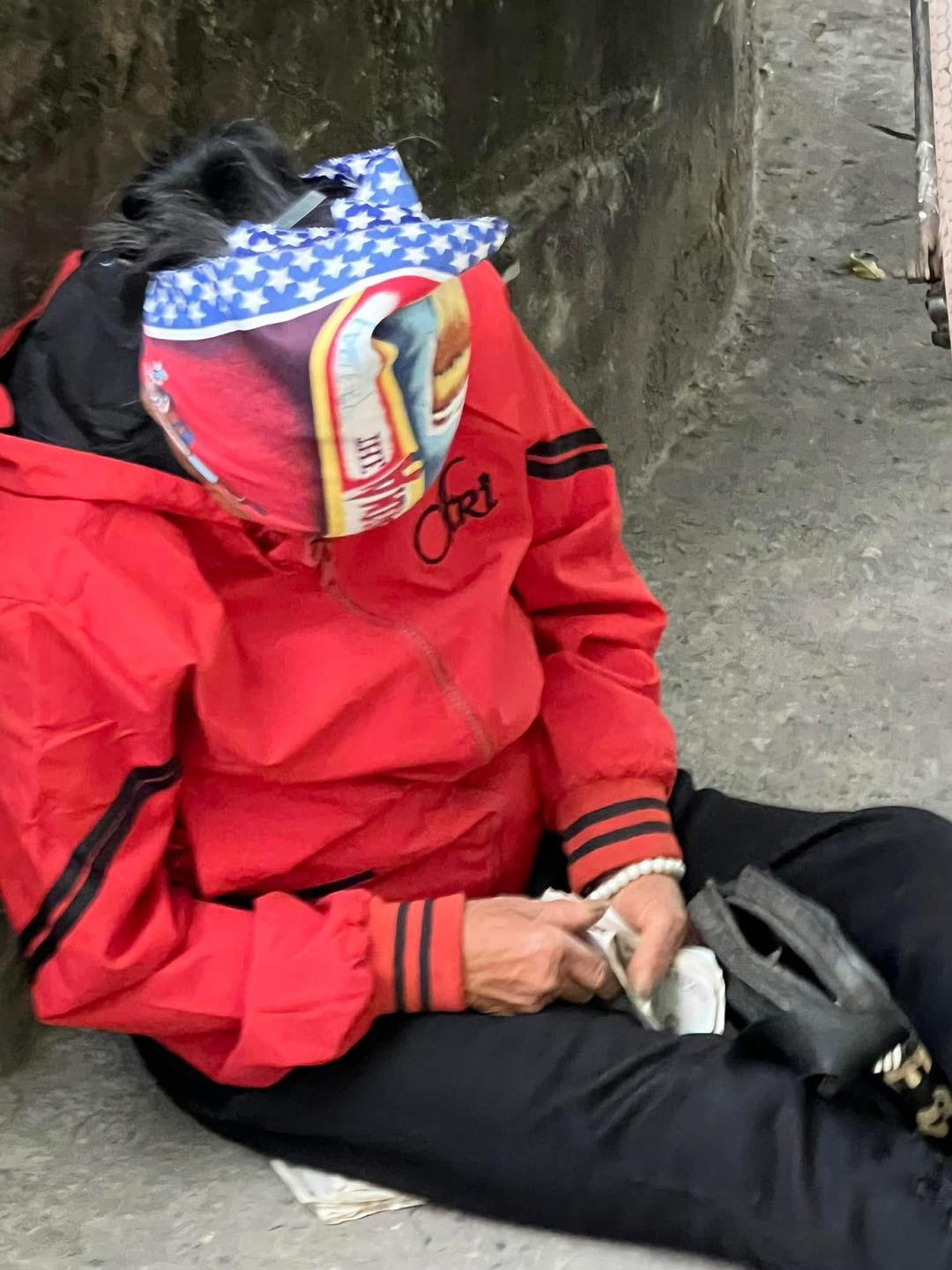 4695600729822159672741305085875608092862217n