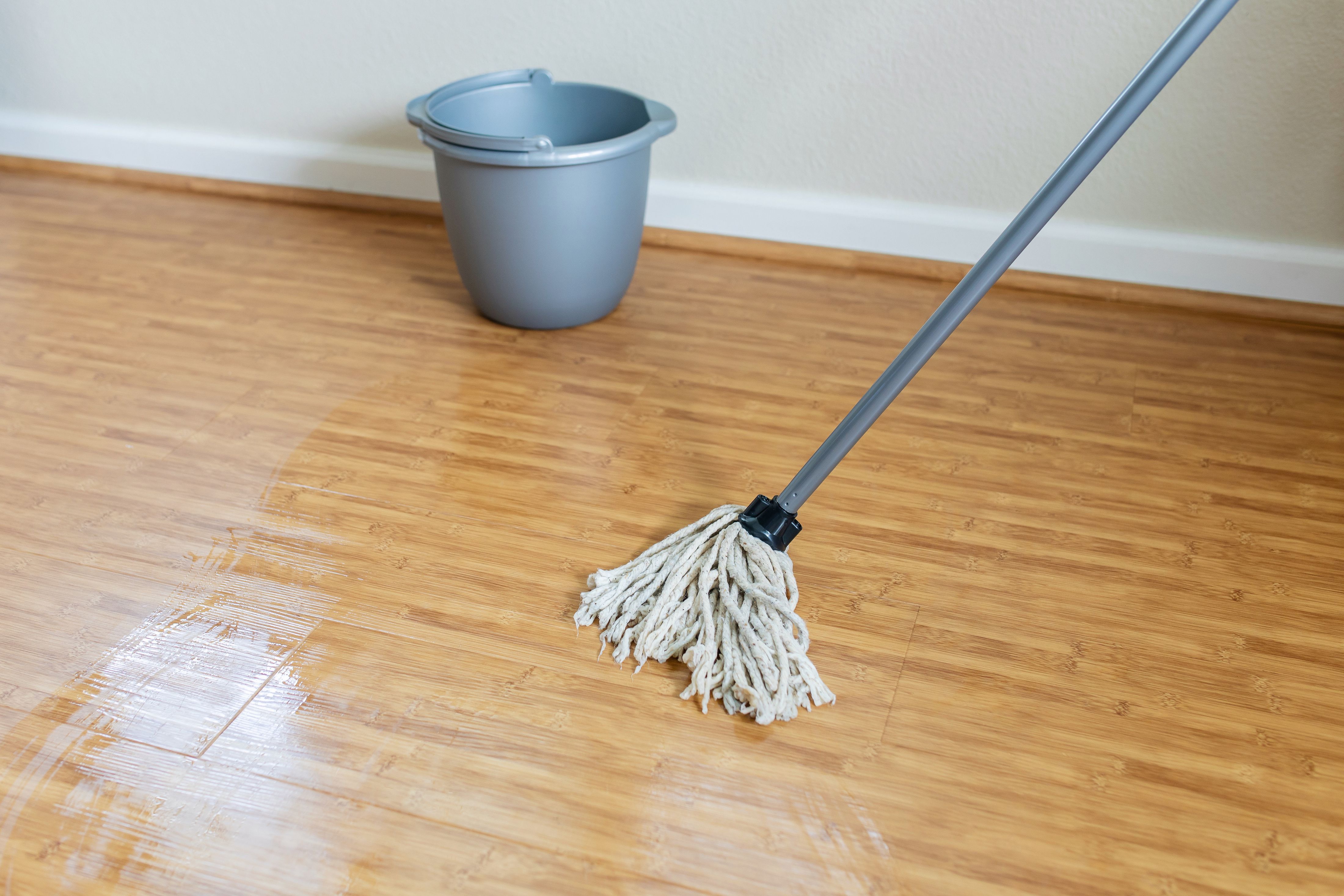 how to mop a floor 1901114 12 0fae9d8c83ff402686beac2d33e69aeb