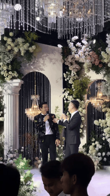 snaptikapp7453811224426335495 ezgifcom resize