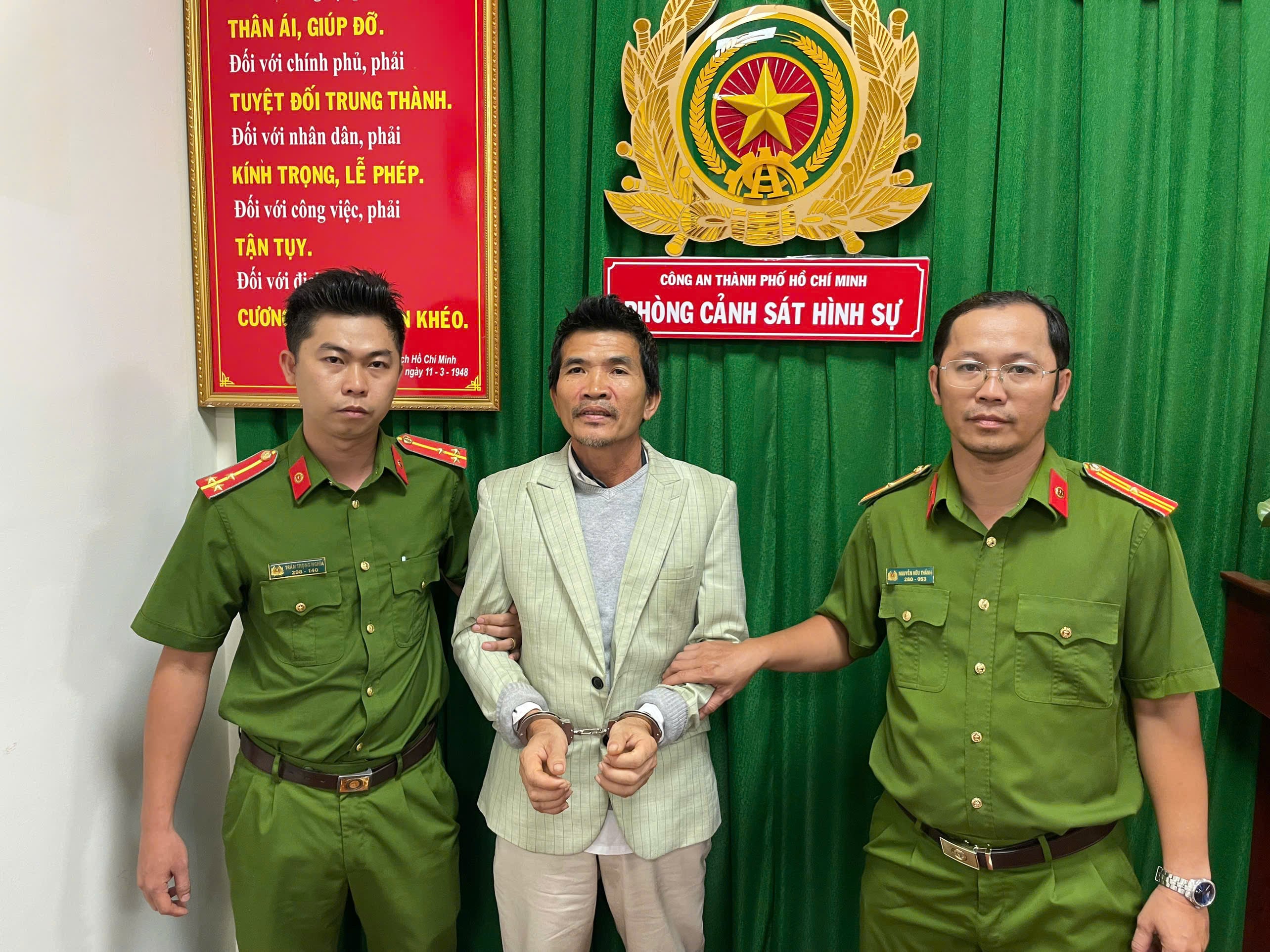 467480268111648248654064023972674900413200n