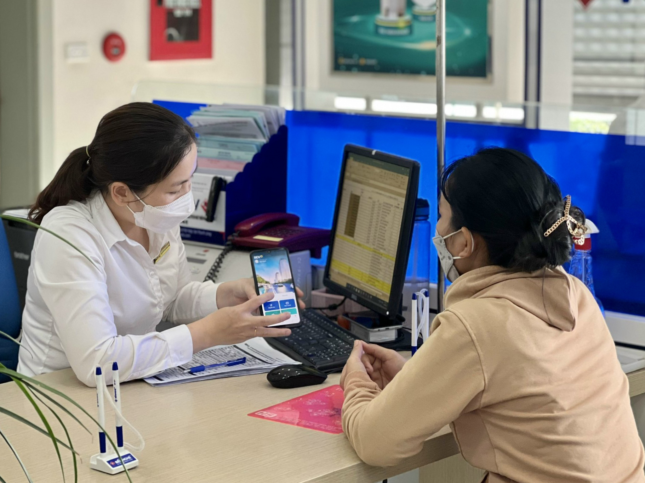 images1746808nhnvinngnhngbidvchinhnhtxphmhngdnkhchhngcitccngdngthanhtontrctuyn copy