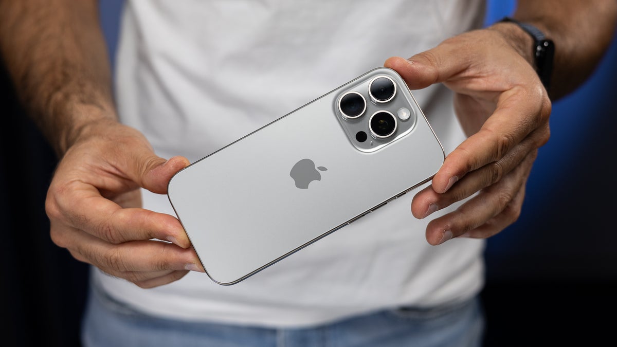 apple iphone 16 pro review boringly great apple iphone 16 pro review boringly great