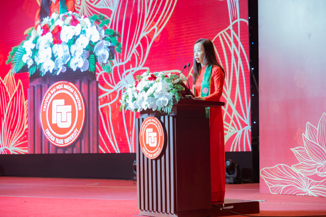 photo2025 04 0619 20 44