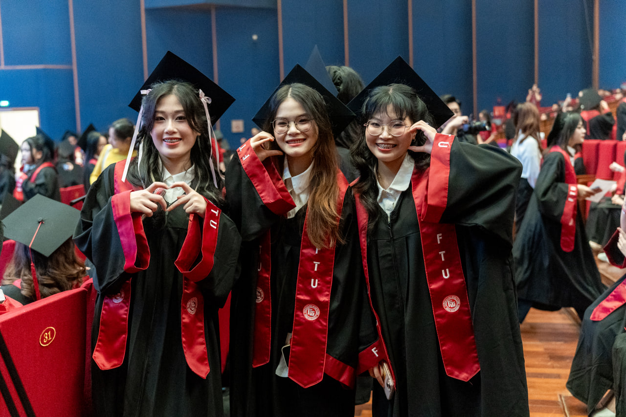 photo2025 04 0619 21 151