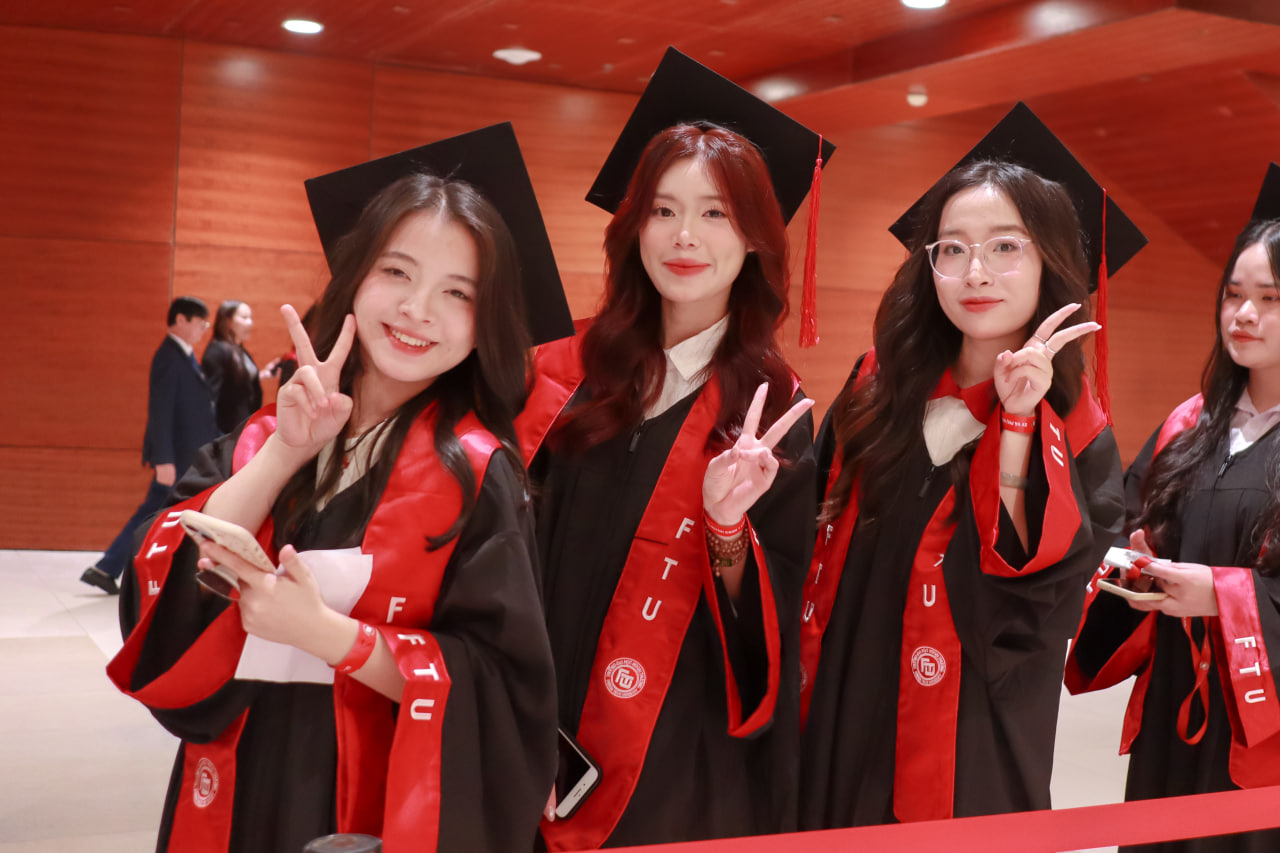 photo2025 04 0620 05 43