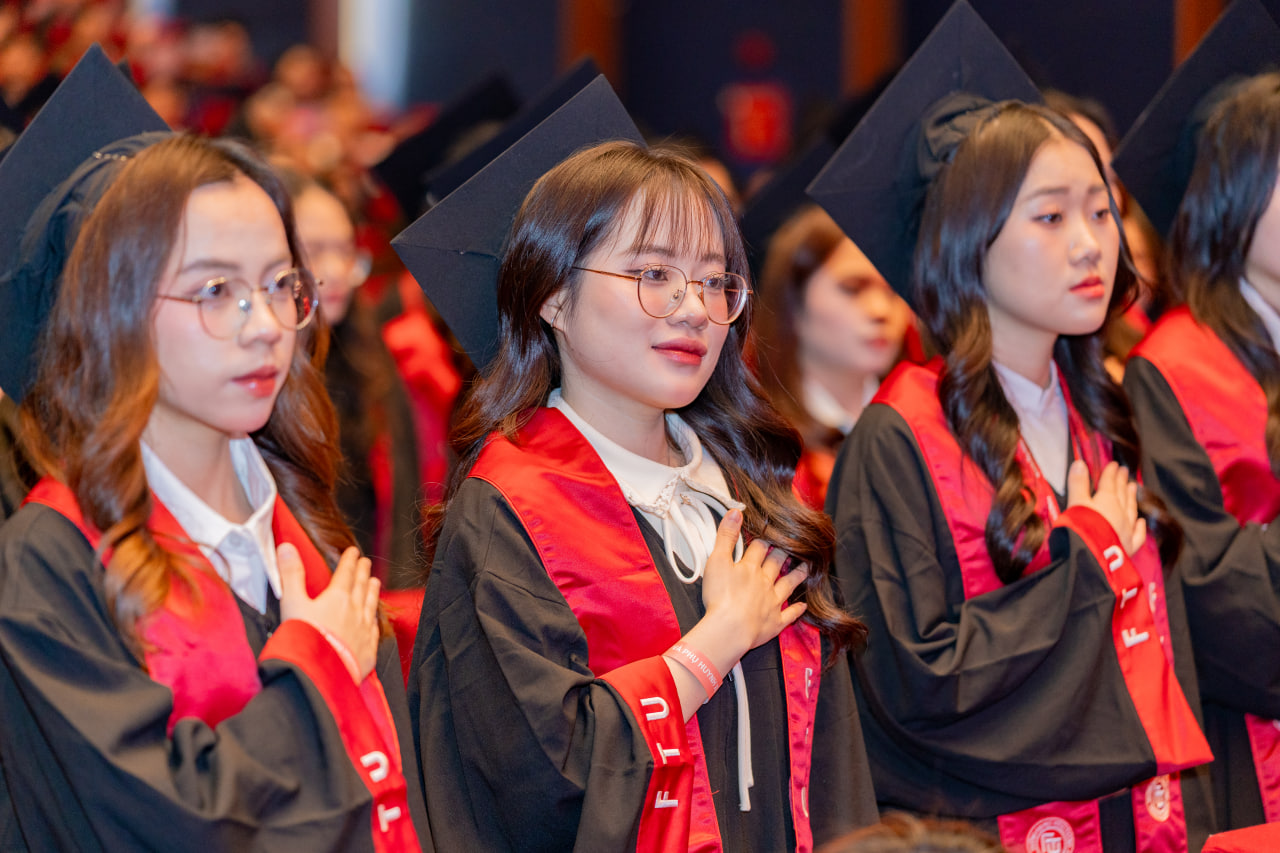 photo2025 04 0620 05 44