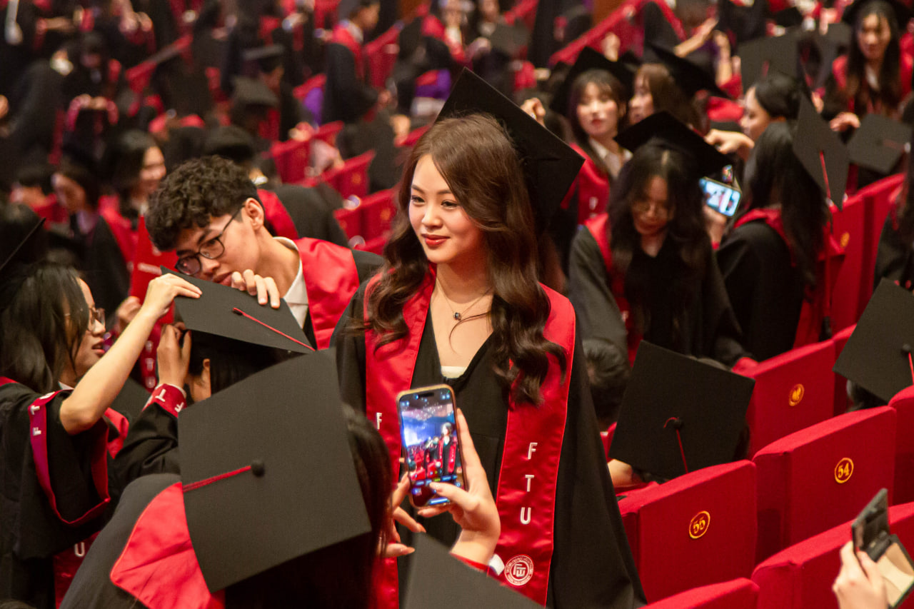 photo2025 04 0620 06 05