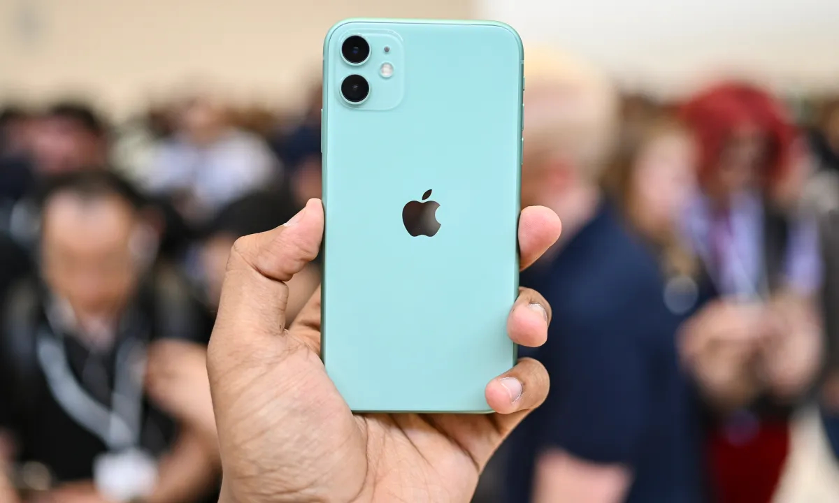 iphone 11 hands on jc blue backside 2