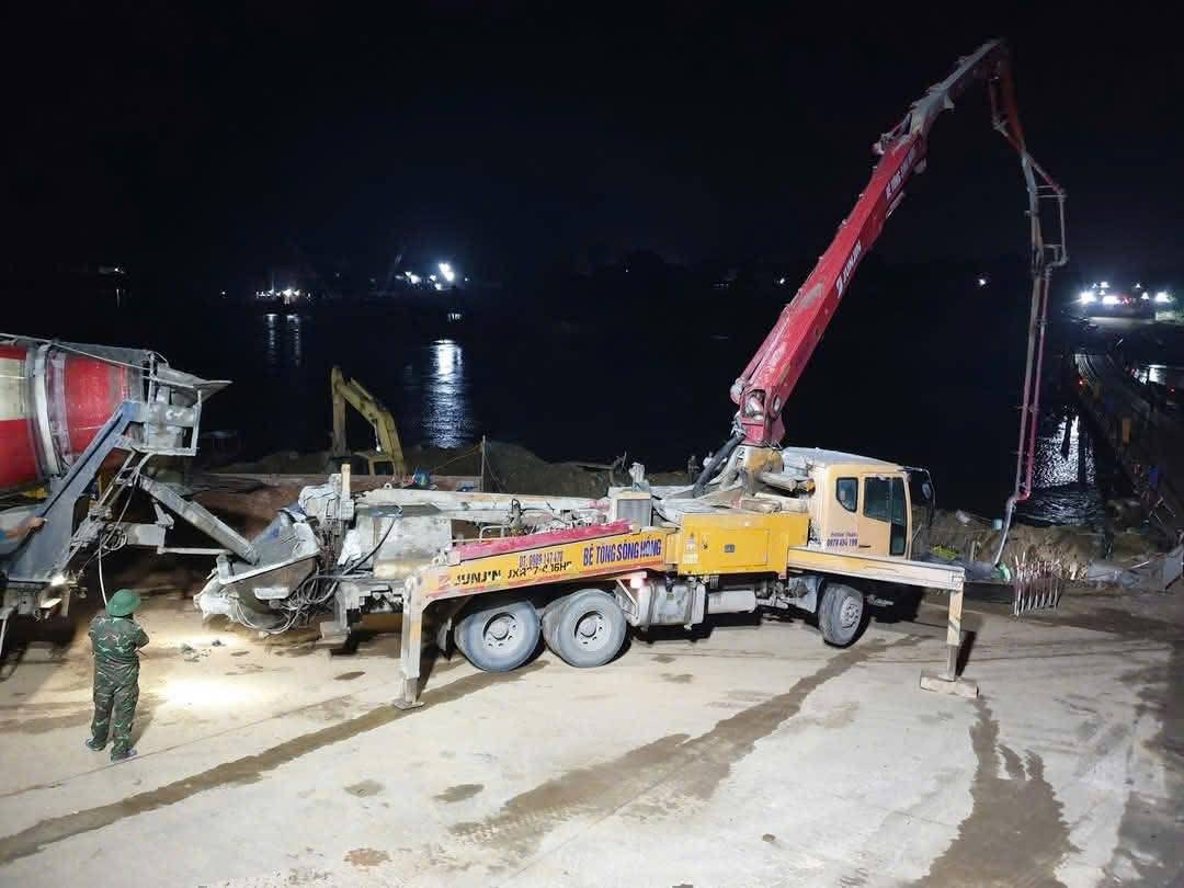 48989464238000338103078726788328499489429507n