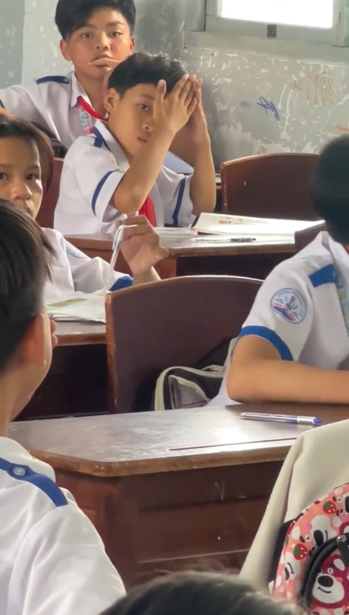 z6499196434285b114599832e61b4c2d860948af5a35ff