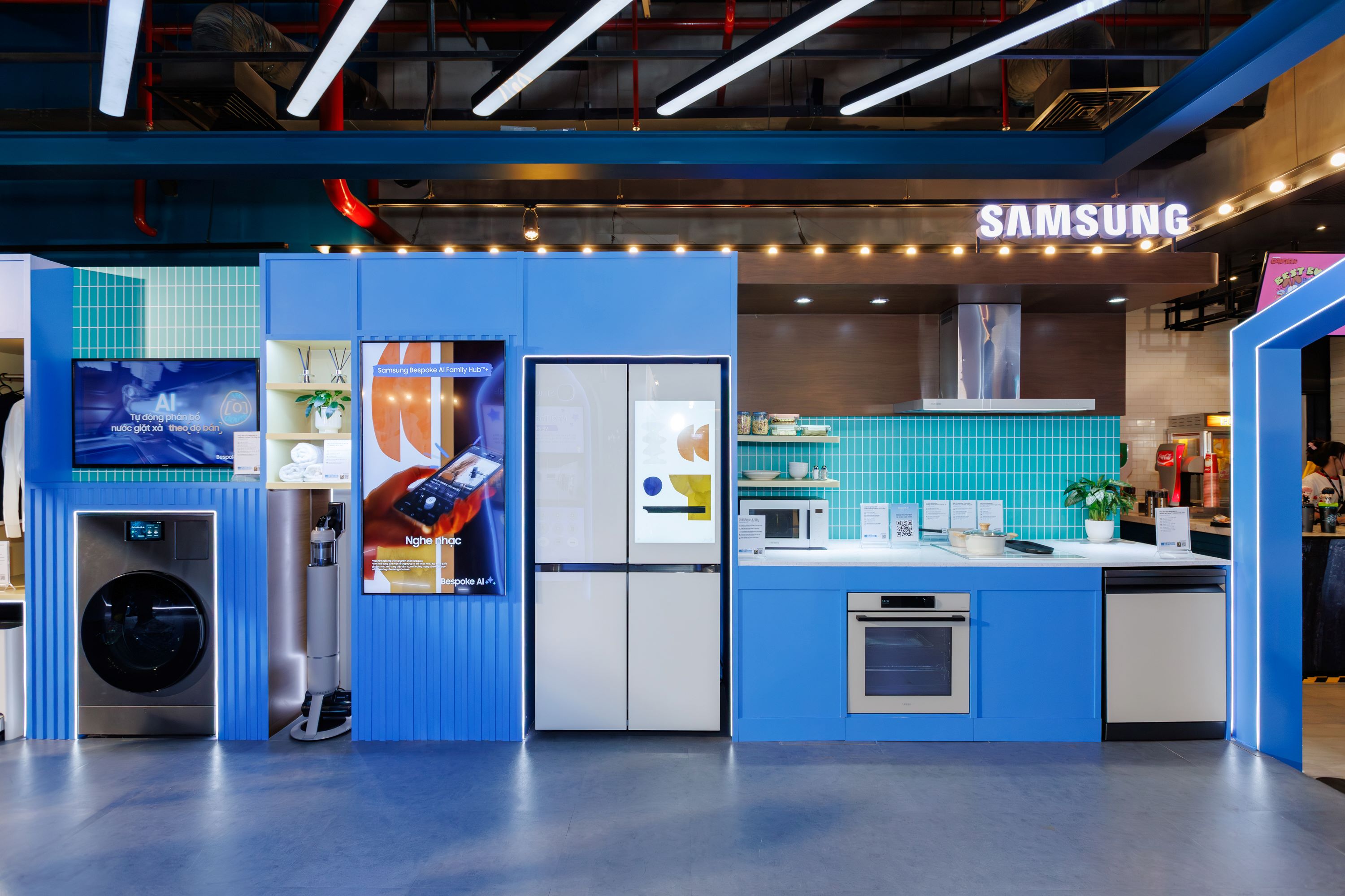 Samsung giới thiệu loạt thiết bị gia dụng tích hợp AI và màn hình cảm ứng