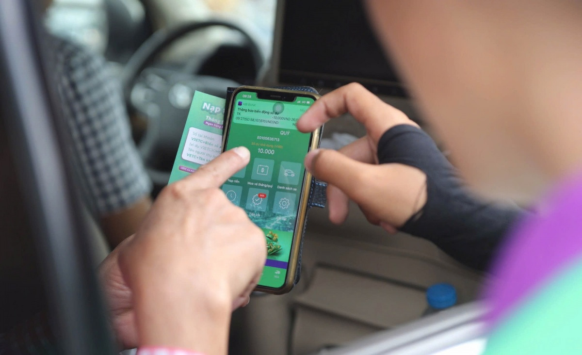 Ngân hàng cảnh báo hình ảnh tuyệt đối không nên lưu trong điện thoại