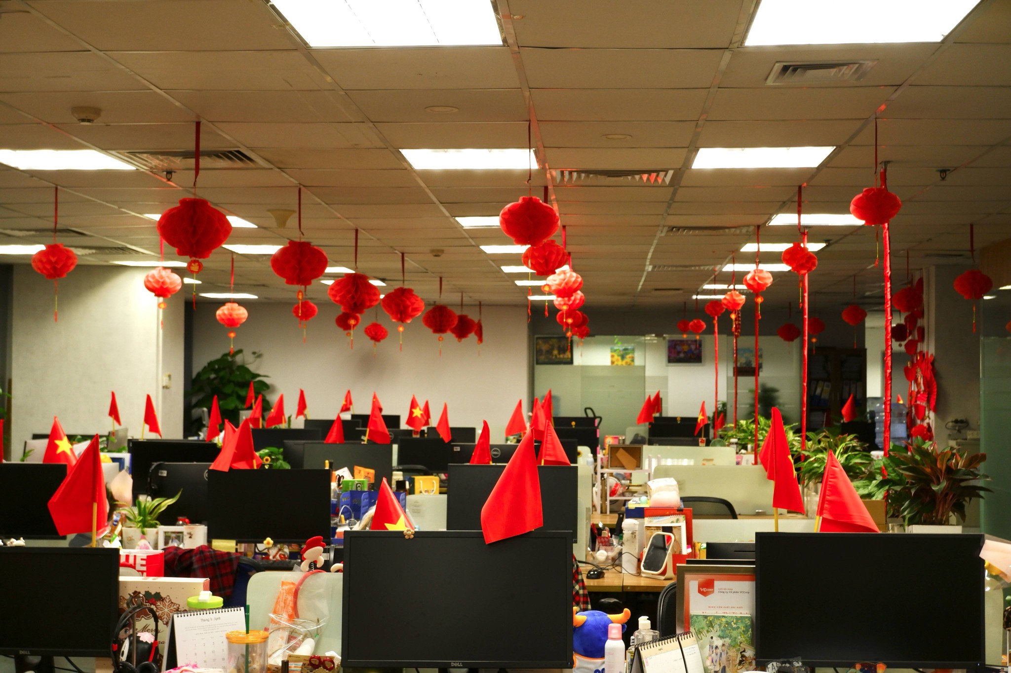 49200409210677028187124767488083928091957145n