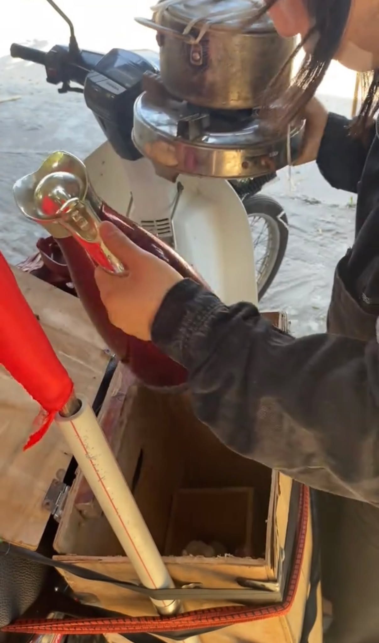 4924886556210440442421817411828835240041250n