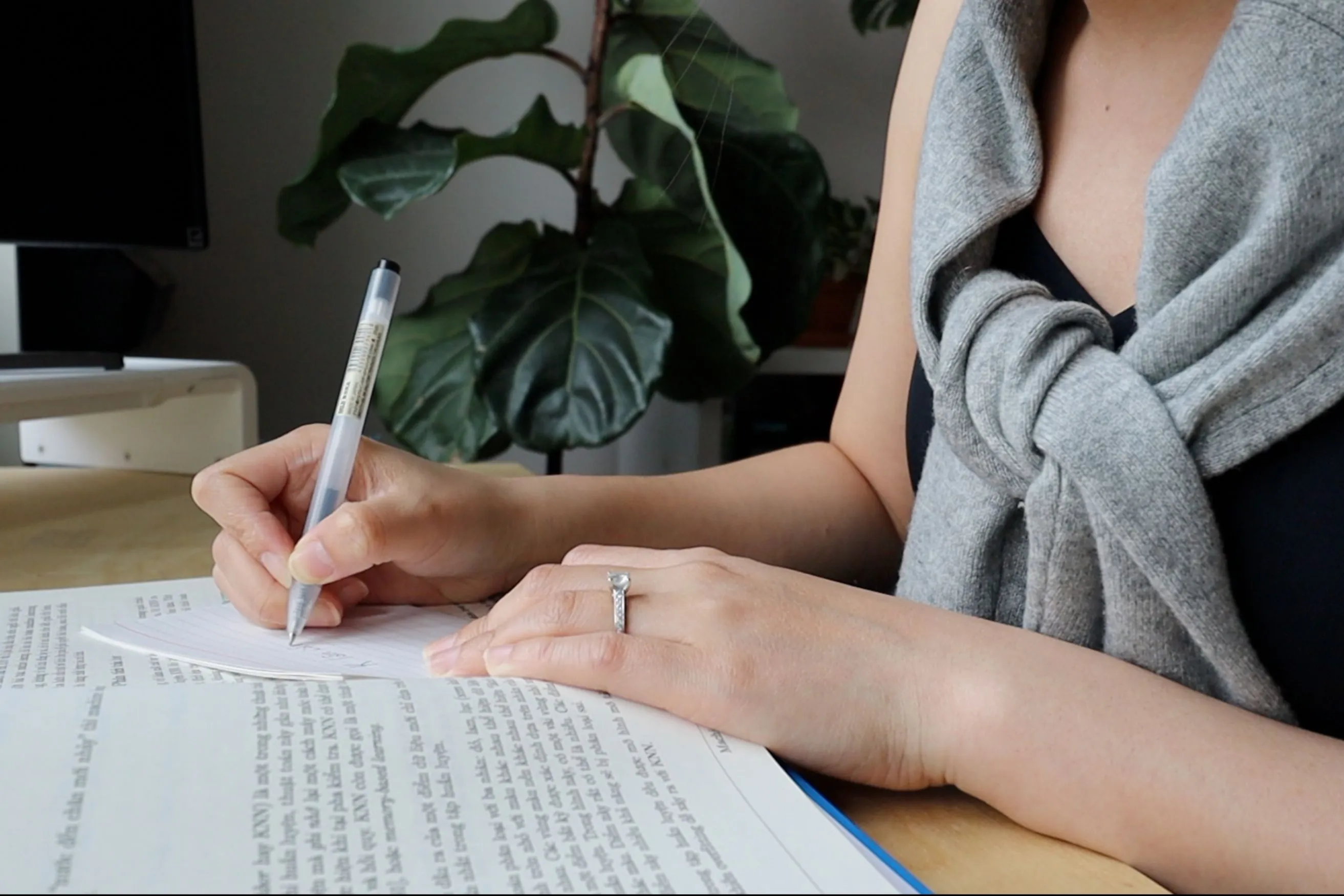 on thithepresentwriter