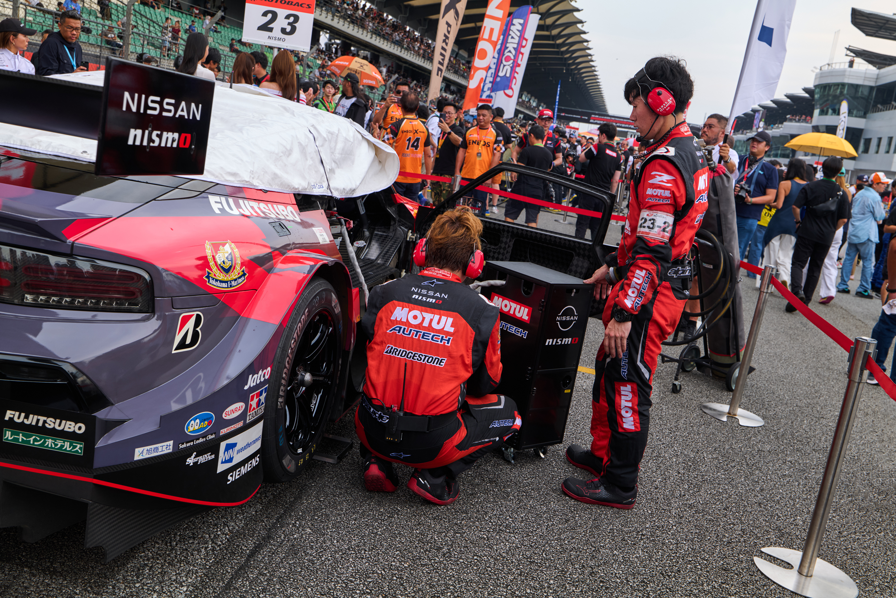 bridgestone tro lai duong dua quoc te petronas sepang cung super gt va giai dua gr86 cup malaysia7 copy