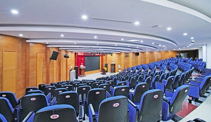 iex cdncom chatluongvacuocsongvn files content 2024 04 01 truong thpt chuyen hung vuong 5 1412