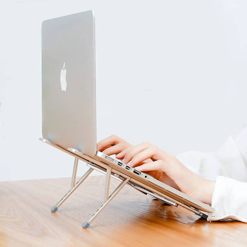 gia do laptop kim loai 10144