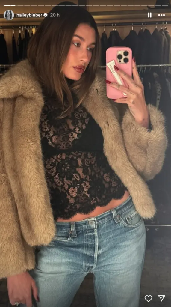 hailey bieber recently wore jeans 94012020