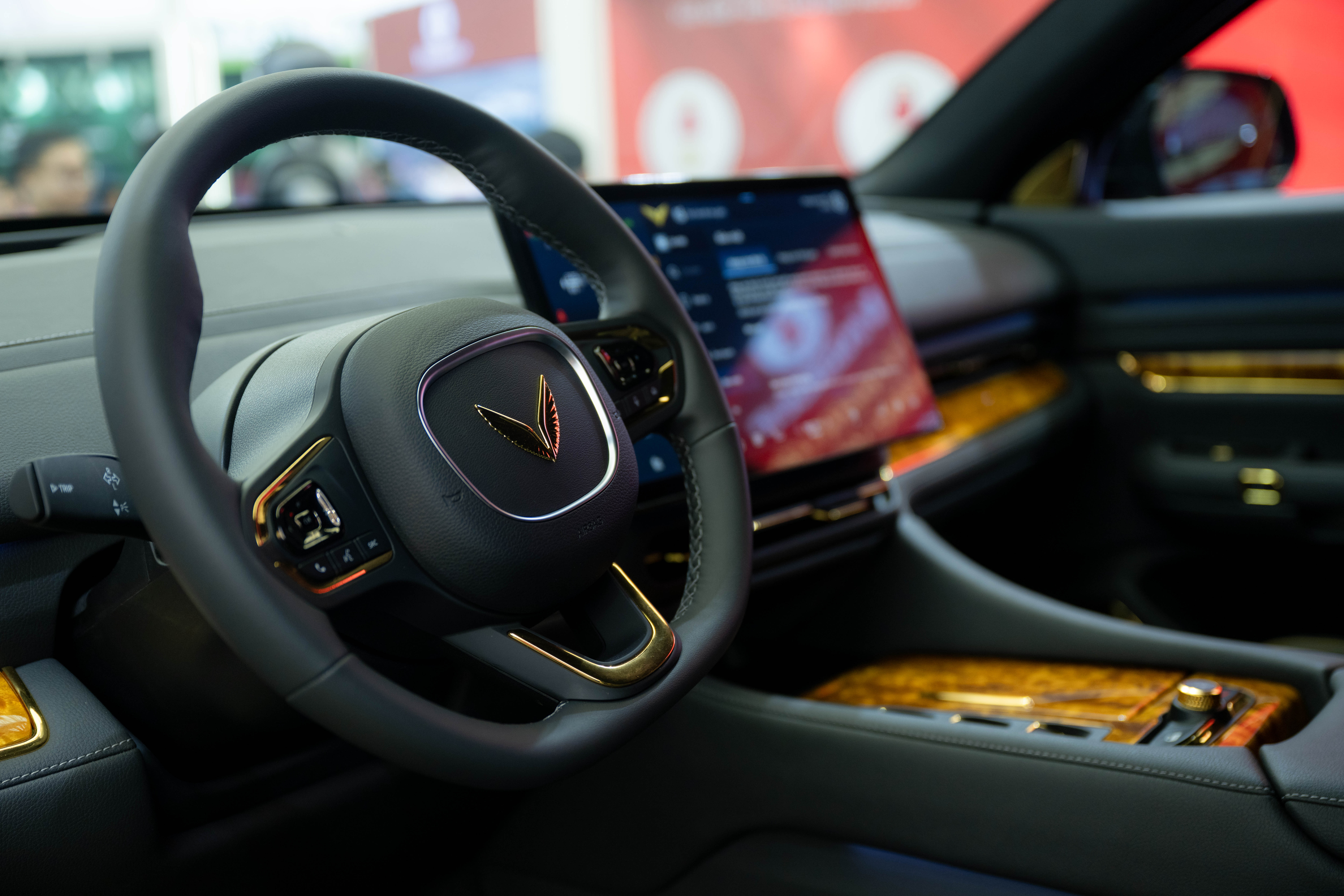 Cận cảnh “chuyên cơ mặt đất” Lạc Hồng 900 LX dành riêng để đưa đón nguyên thủ quốc tế- Ảnh 11.