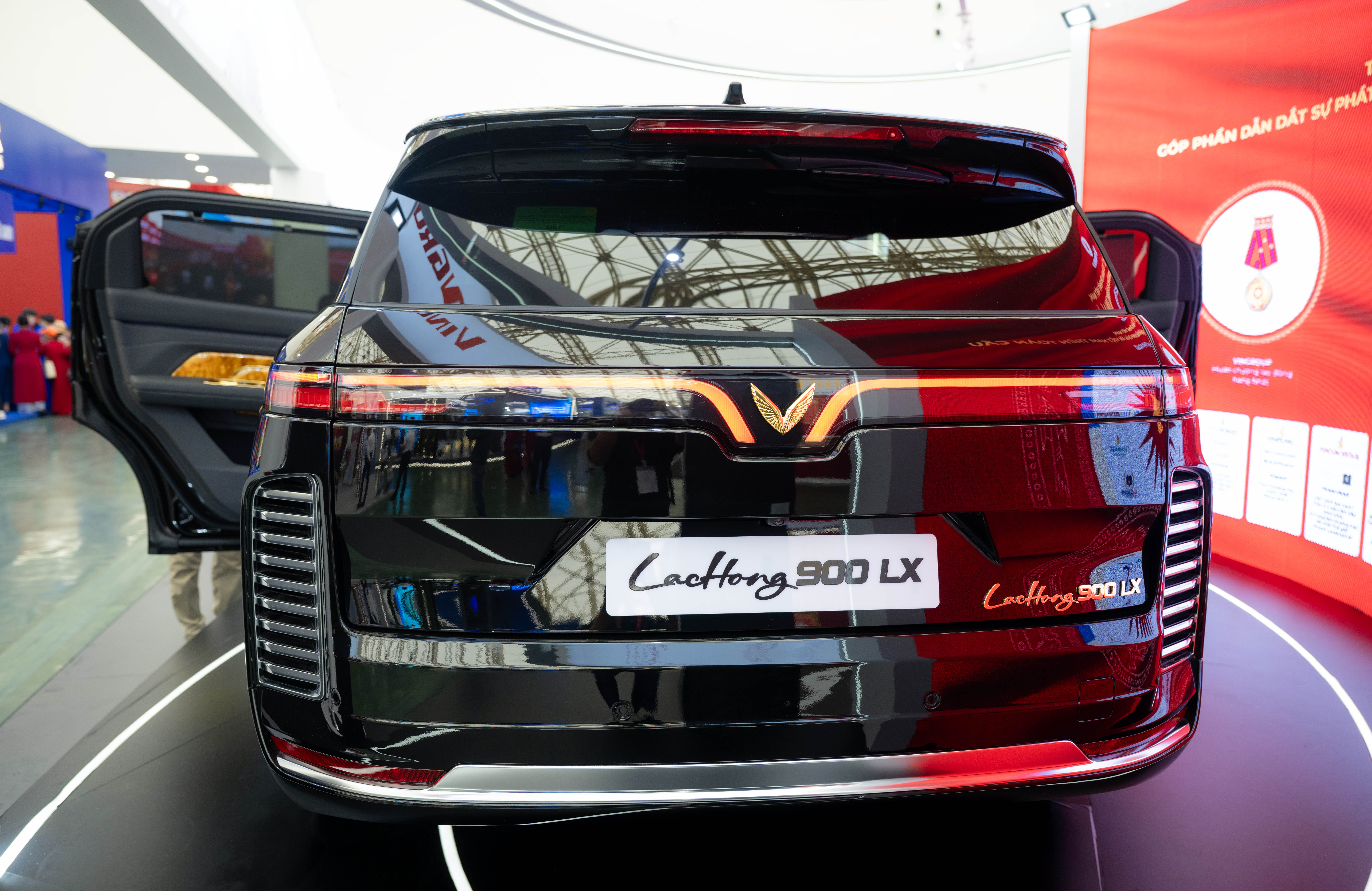 Cận cảnh “chuyên cơ mặt đất” Lạc Hồng 900 LX dành riêng để đưa đón nguyên thủ quốc tế- Ảnh 17.