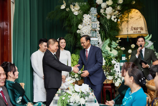 561741775102388266763815801910 17611944482281081554842