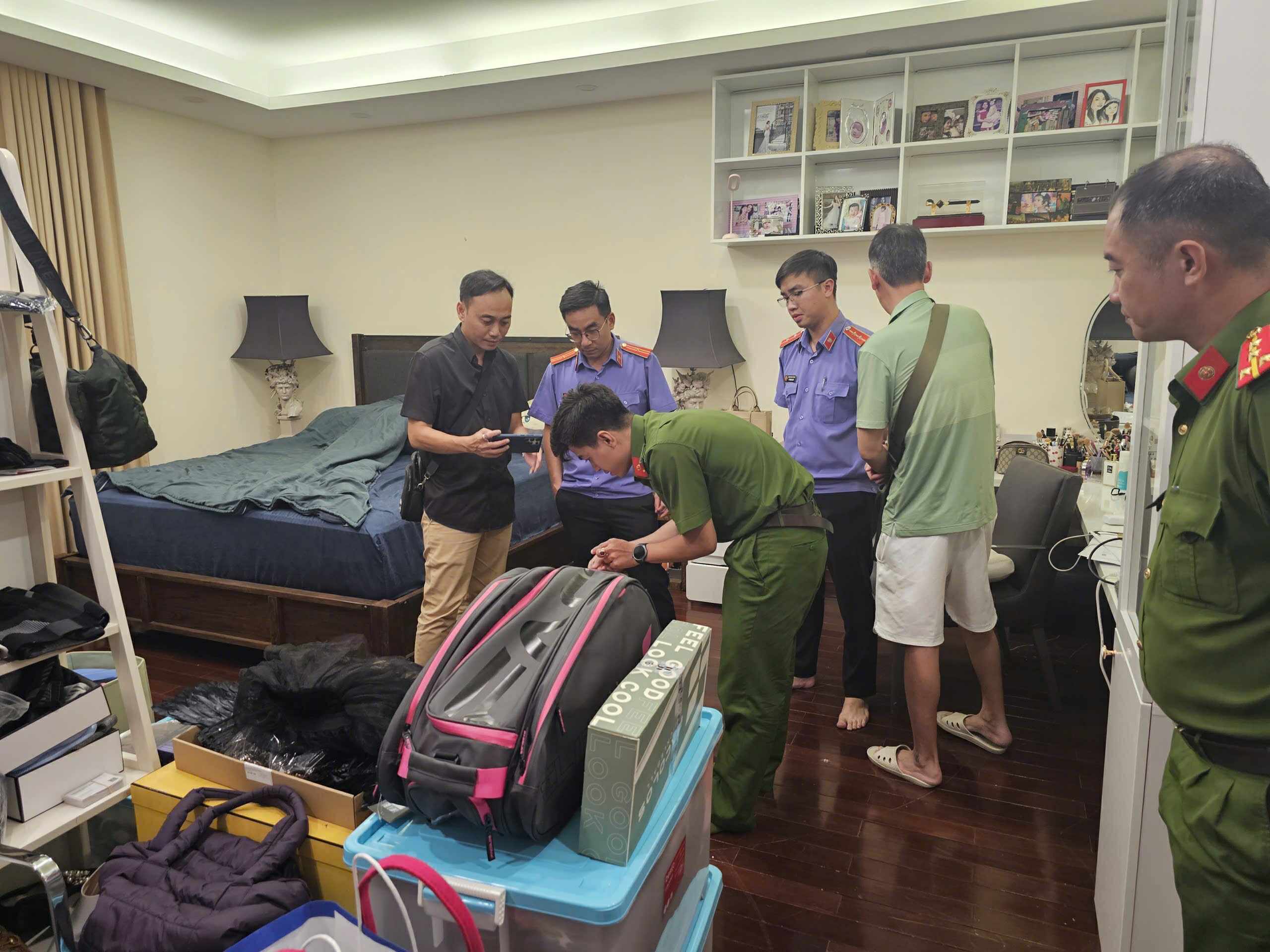 5547274447581880405888012087077477110677599n