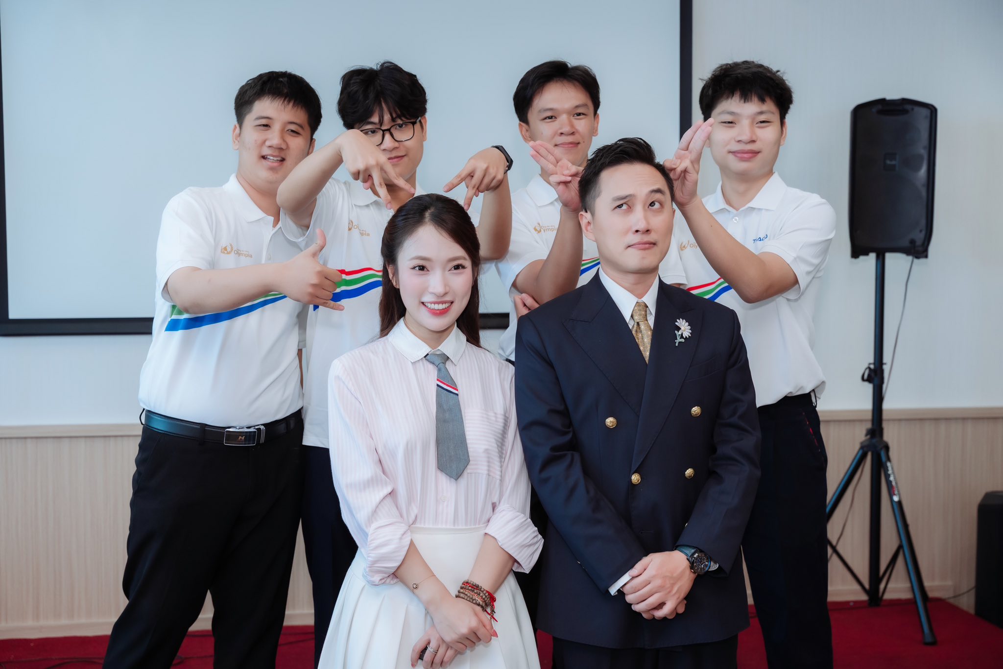 57156325334505344317535796735765166458558946n