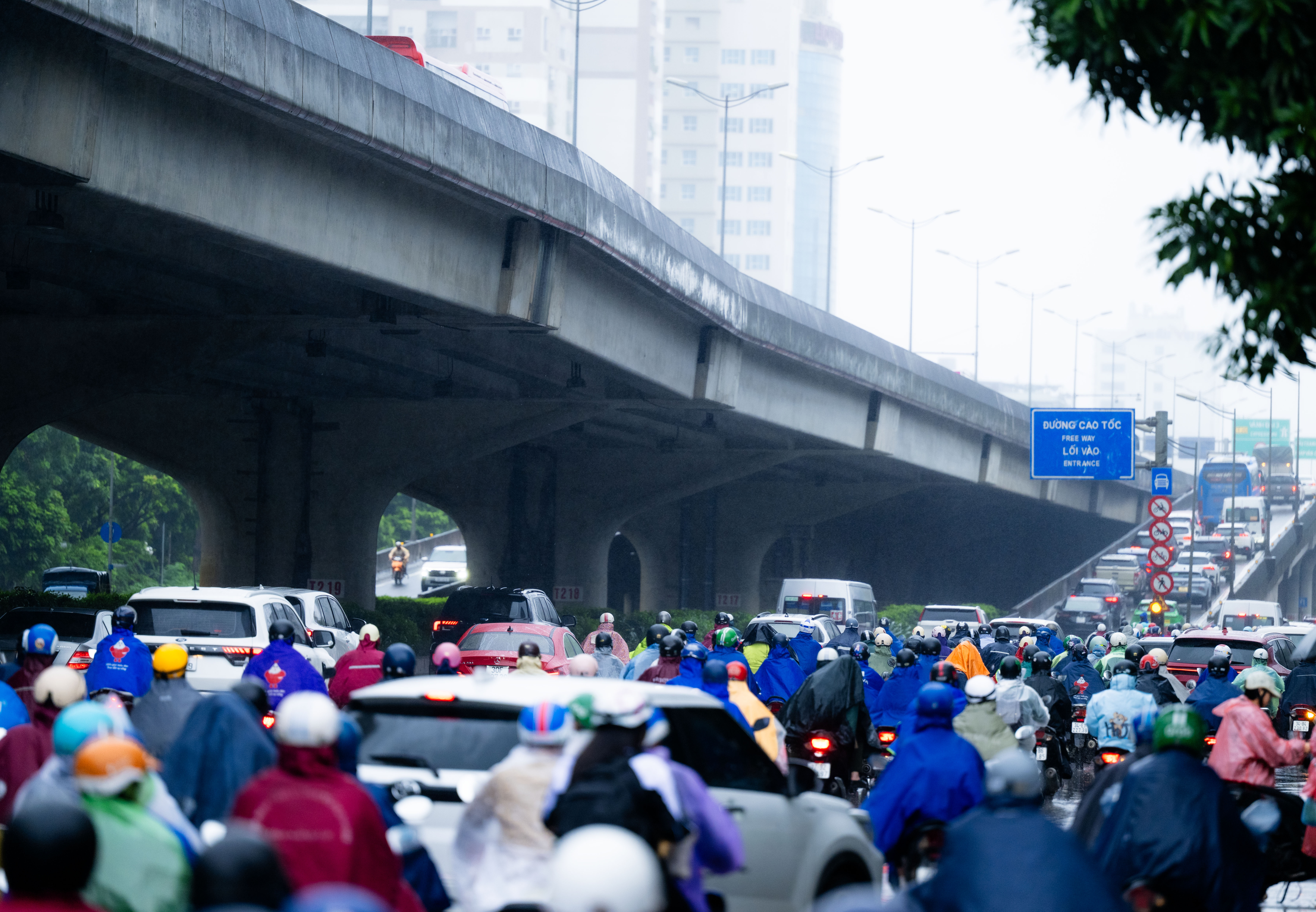 uongkhuatduytientaccunghuonglenvanhdai