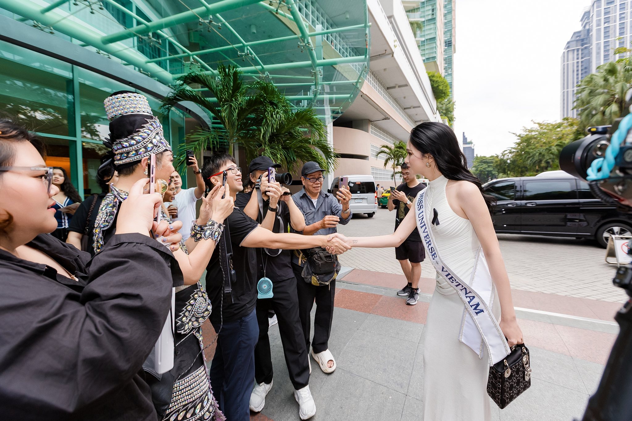 57362181513652218049627504500029283381813041n