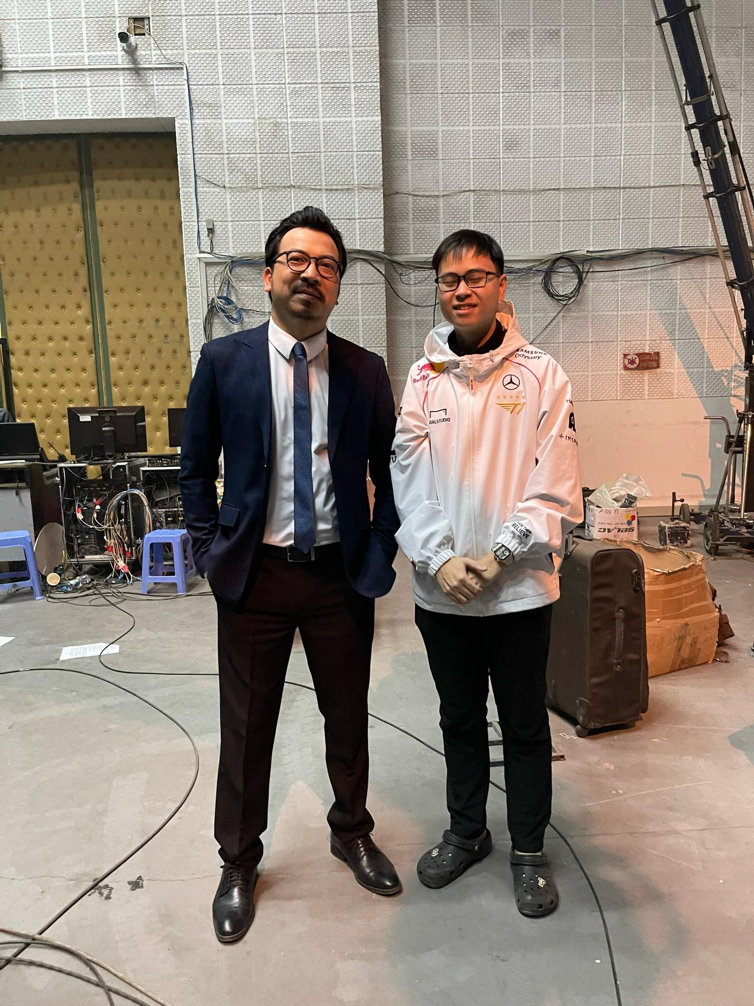 48933622819899238948318631108044900693775039n