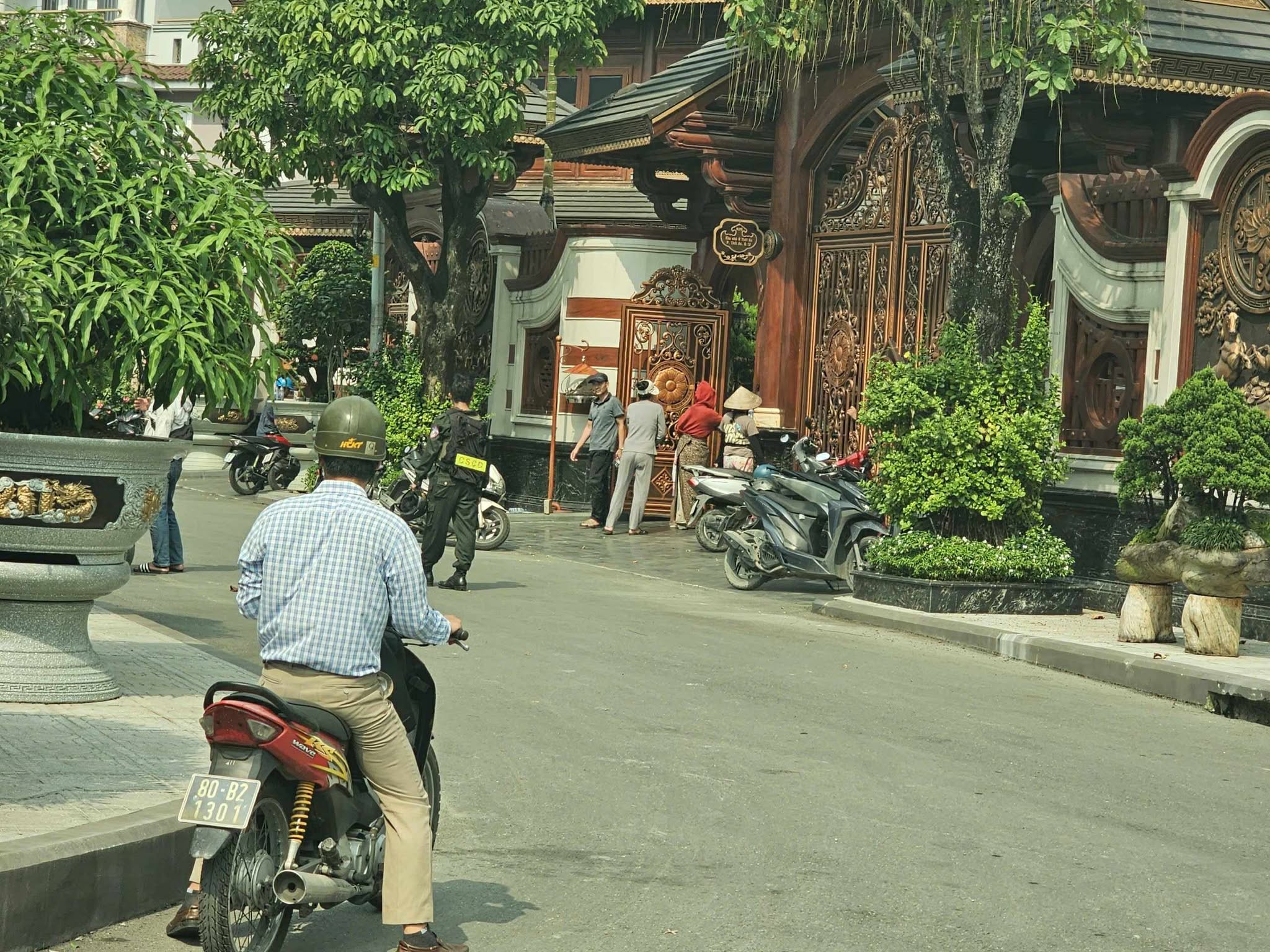 58228187043643540671848906544098078208169508n