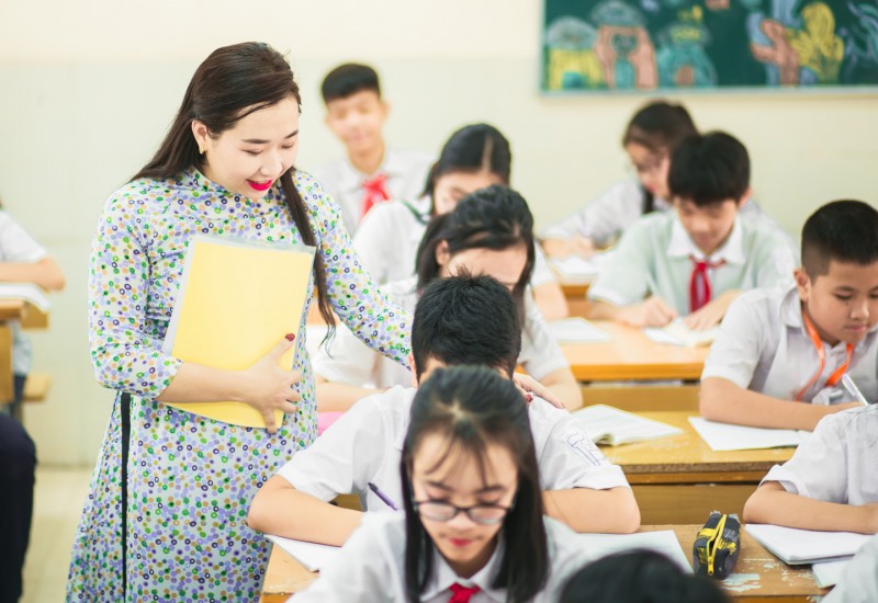 doanvannghiluanvetinhthaytrolop12haynhatmau11 188723