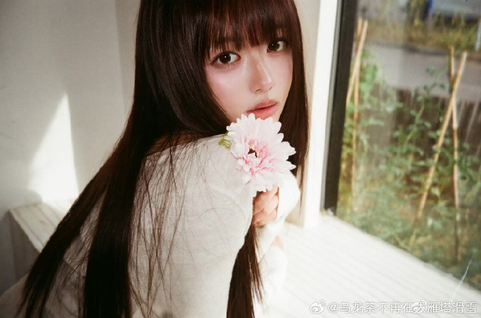 008chhawgy1i7awo56d2mj31480qon4e