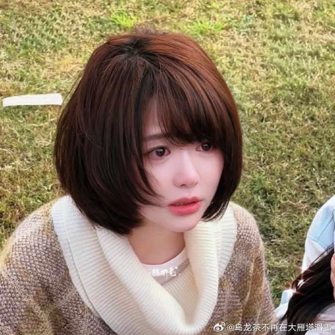 008chhawgy1i7awoc5p3kj30xi0xidpt