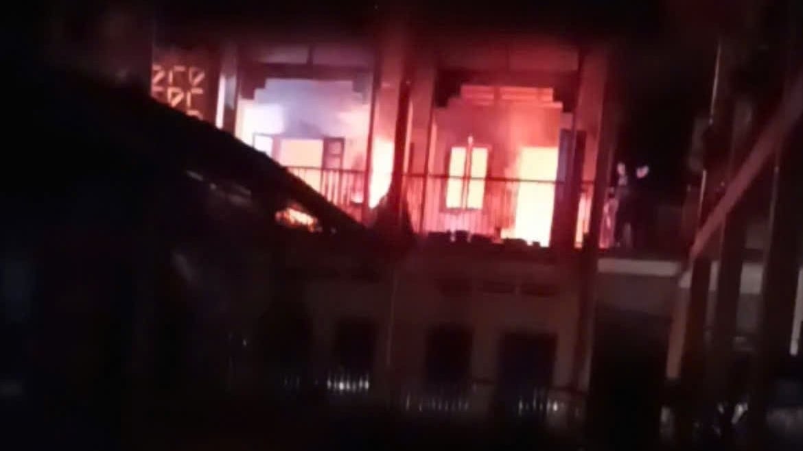 114512z7222682121462248fea3e3223198577100aef43162a55 1144