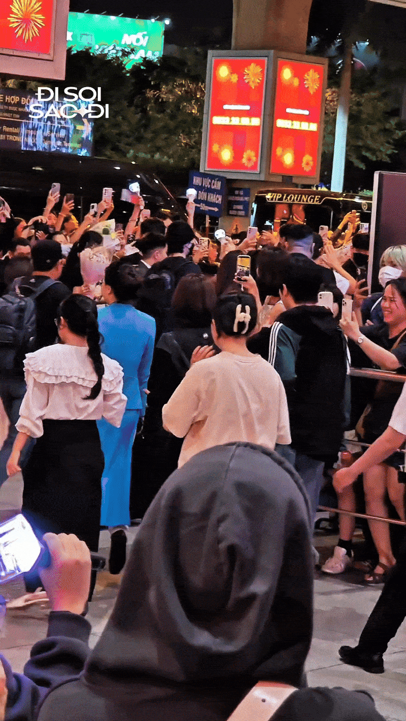 ezgif 82478d8a6ce3e29c