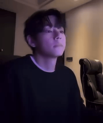 ezgif 34a2914052cce8ce