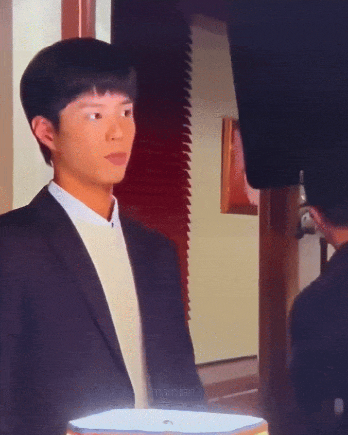 ezgif 3944f96f80ca859f