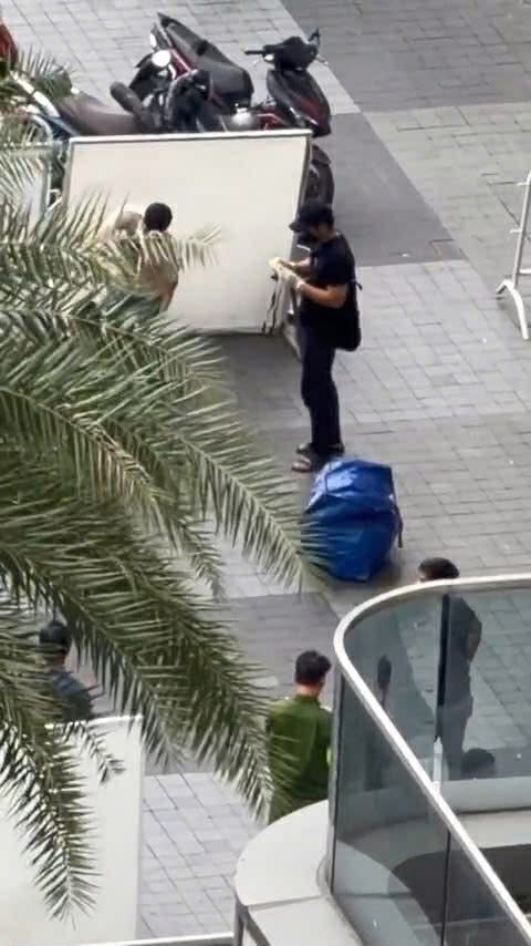 5844200738819689443940648004579916849760711n