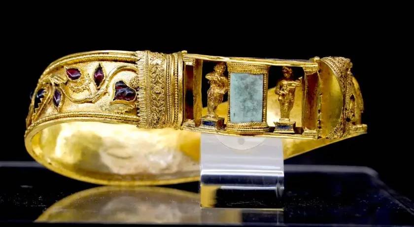 6e54066f4e882441ed835d2b70f0cb3f