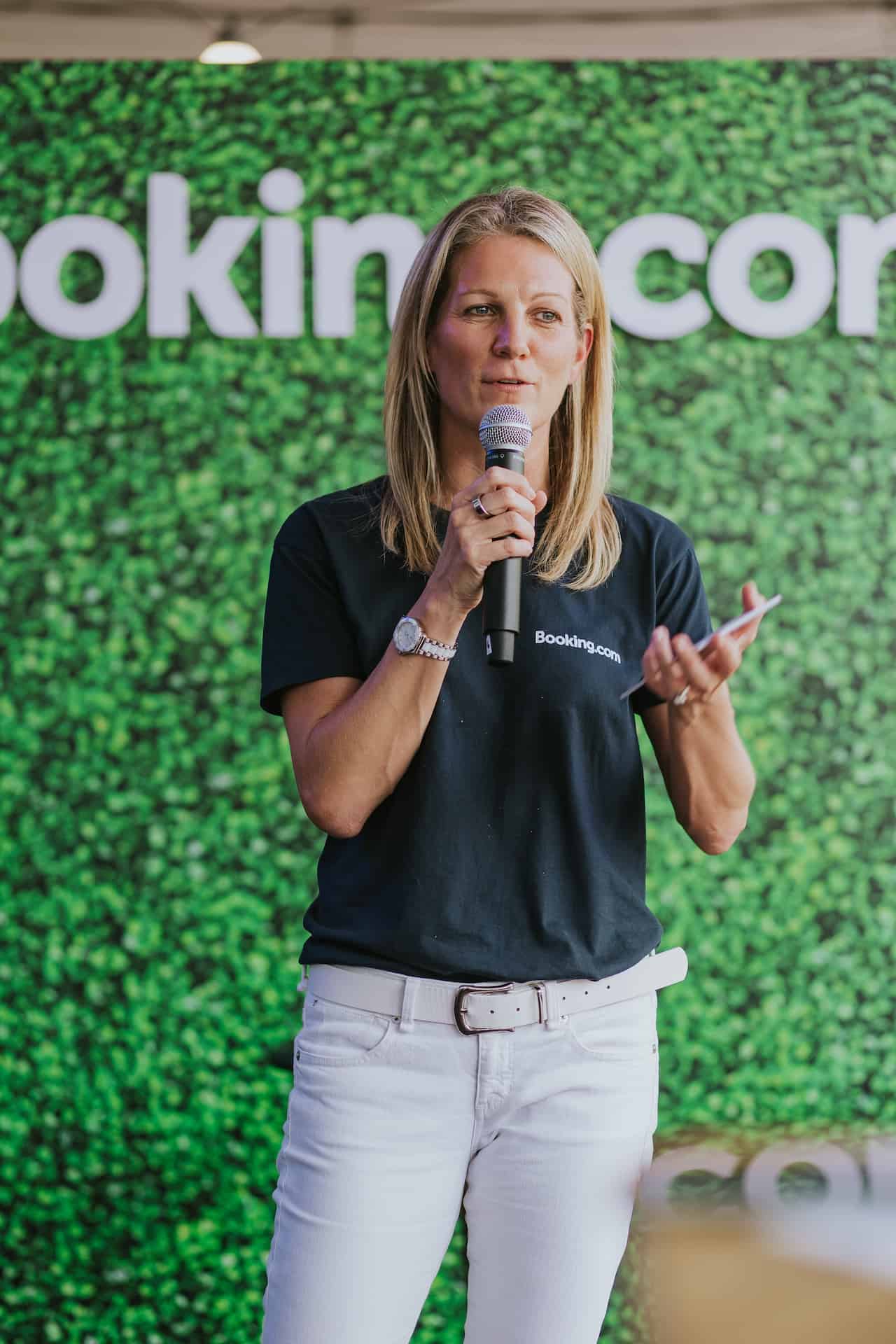 laura houldsworth apac md bookingcom speaking at the travel edit 20 2
