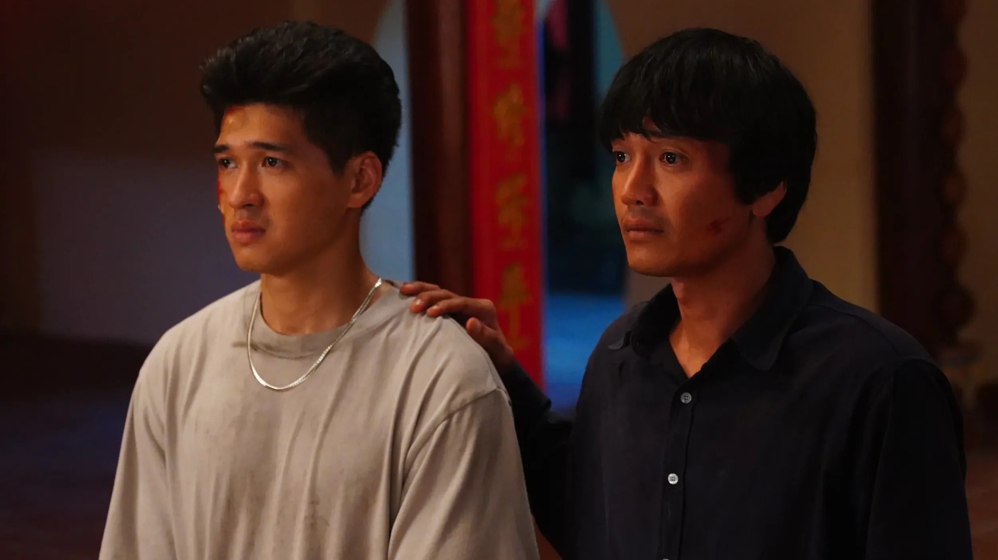 Khen phim Việt này cả đời không hết mất: Nam chính lập kỷ lục chưa từng có, du lịch một vùng tăng trưởng chóng mặt- Ảnh 3.