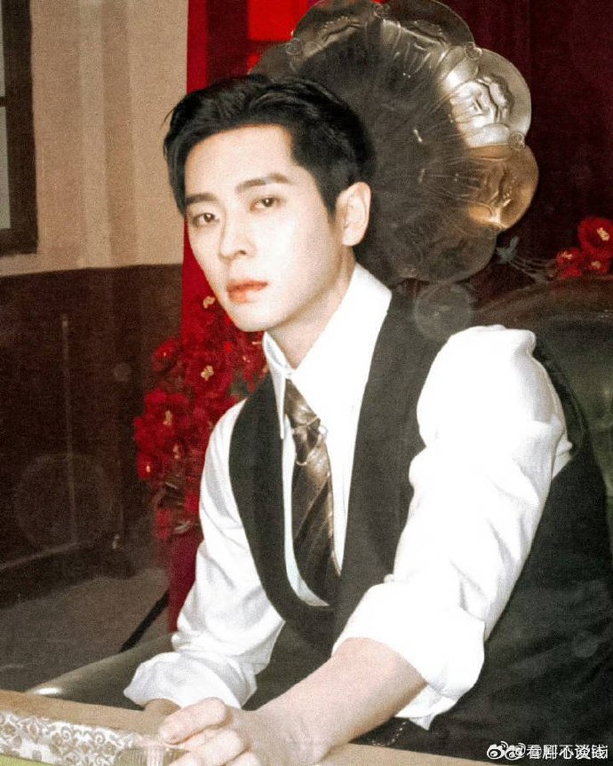 76648102ly1i76vrs7nkzj20k00p0417