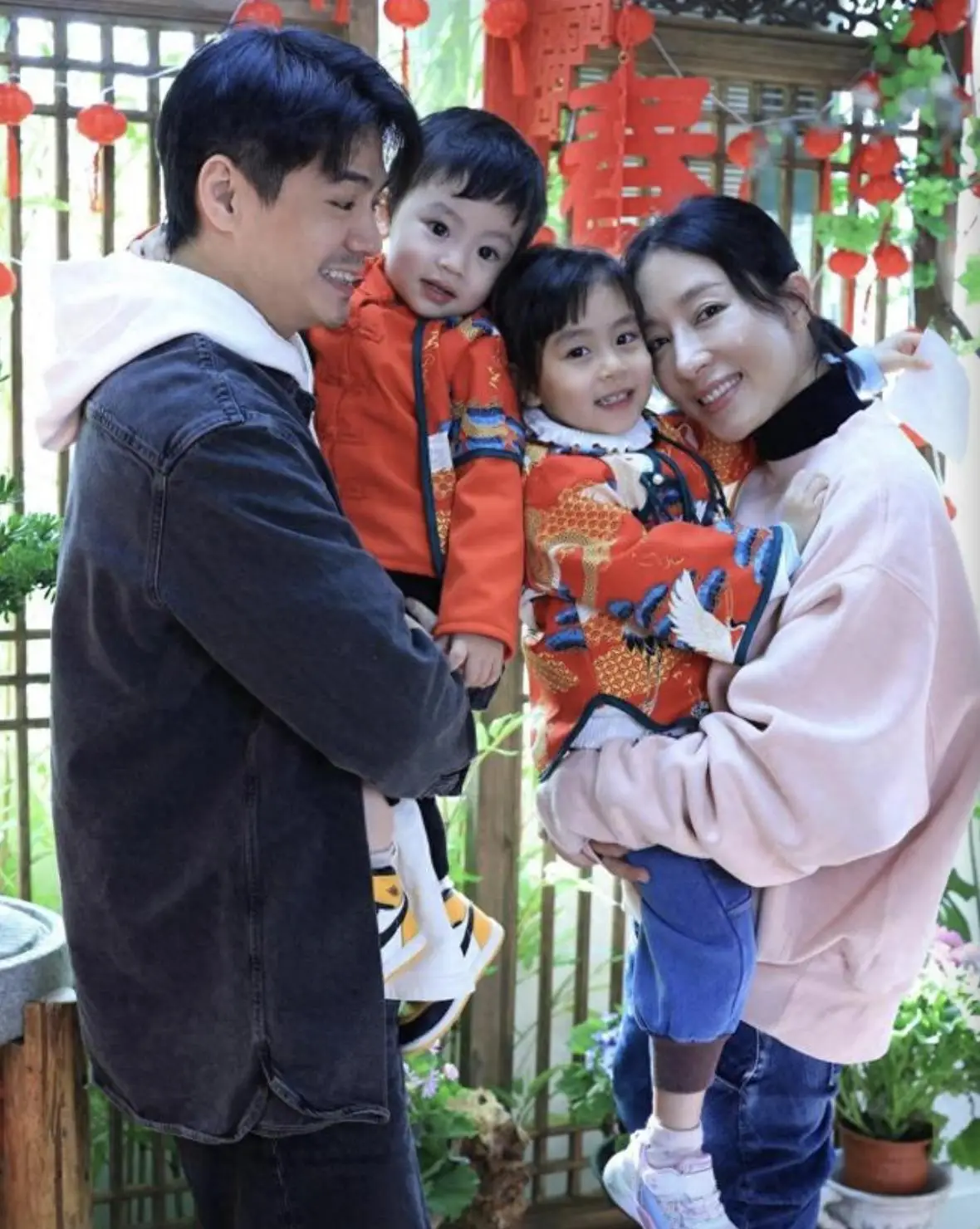 8249a5f5a65340c58acdae798543a7d9