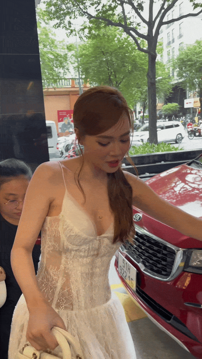 chnccnau ezgifcom video to gif converter 1 176051524552411067129 1760516813143 1760516813408798435004 17607132793771489444378 min